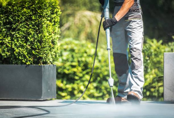 Best Rust Removal  in Grove City, FL