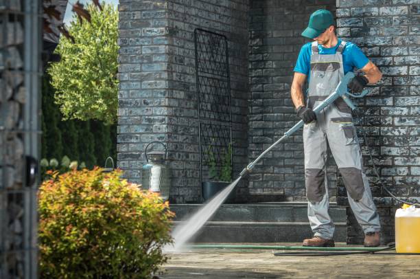 Best Sign and Awning Cleaning  in Grove City, FL
